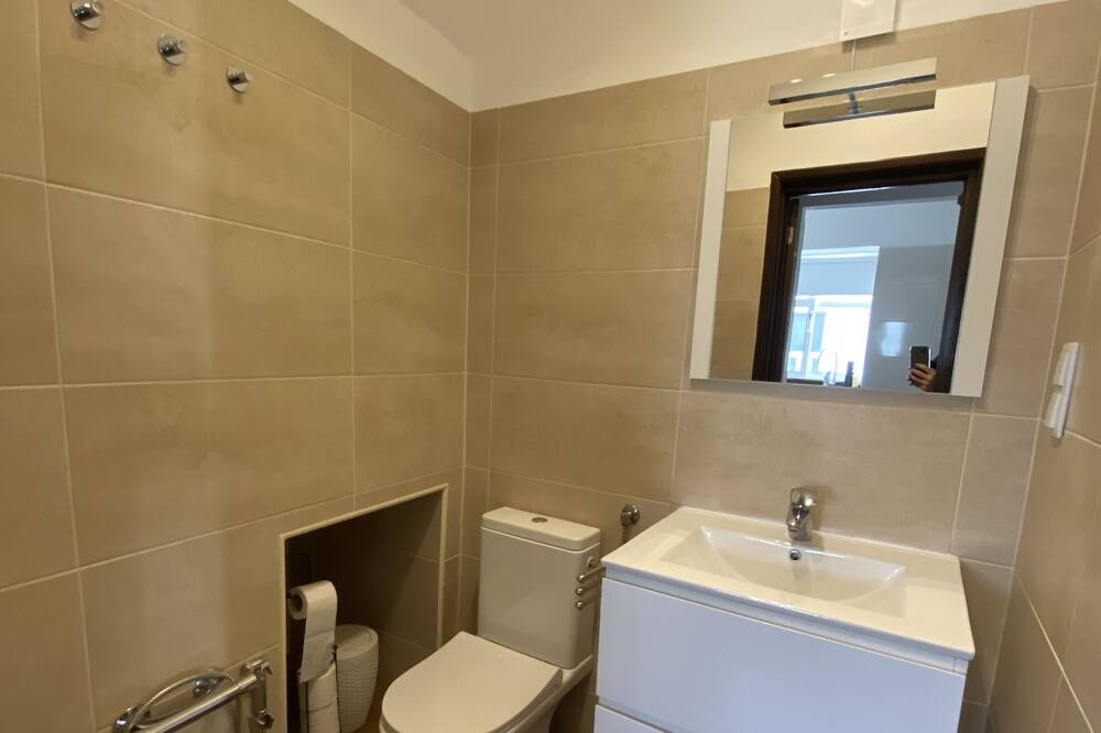 Photo of Bathroom in Sao Bartolomeu de Messines