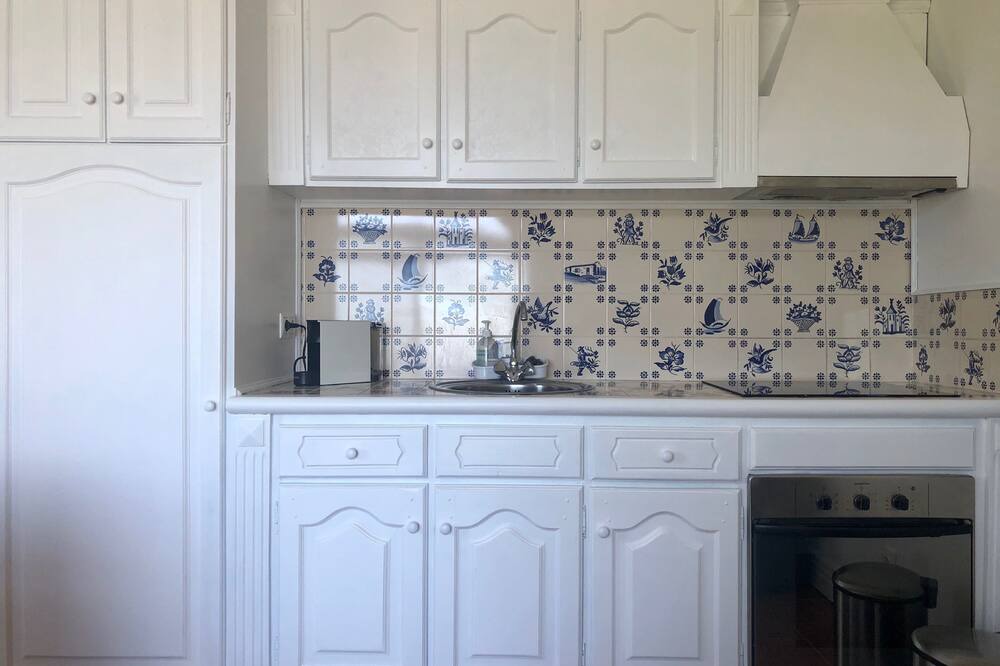 Photo of Kitchen in Mosteiros