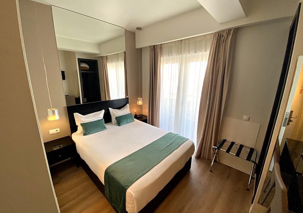Photo of Bedroom in Lisbon Old Town