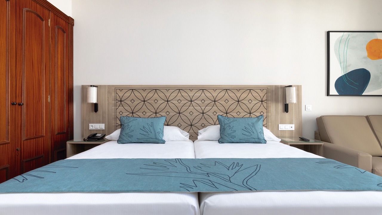 Photo of Bedroom in Canico