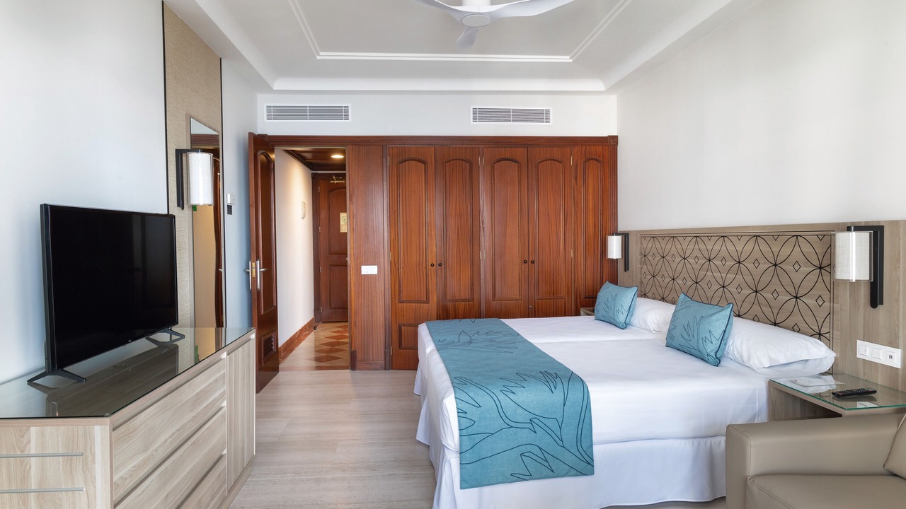 Photo of Bedroom in Canico