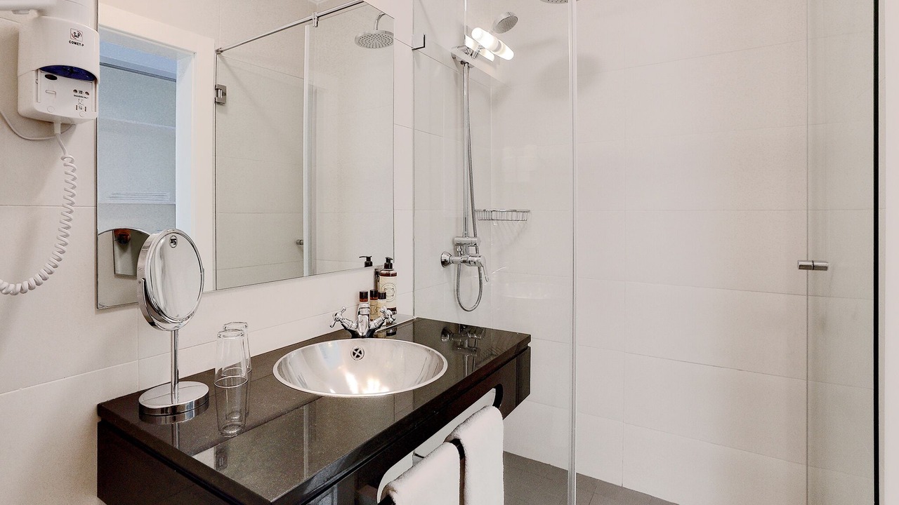 Photo of Bathroom in Albufeira Old Town