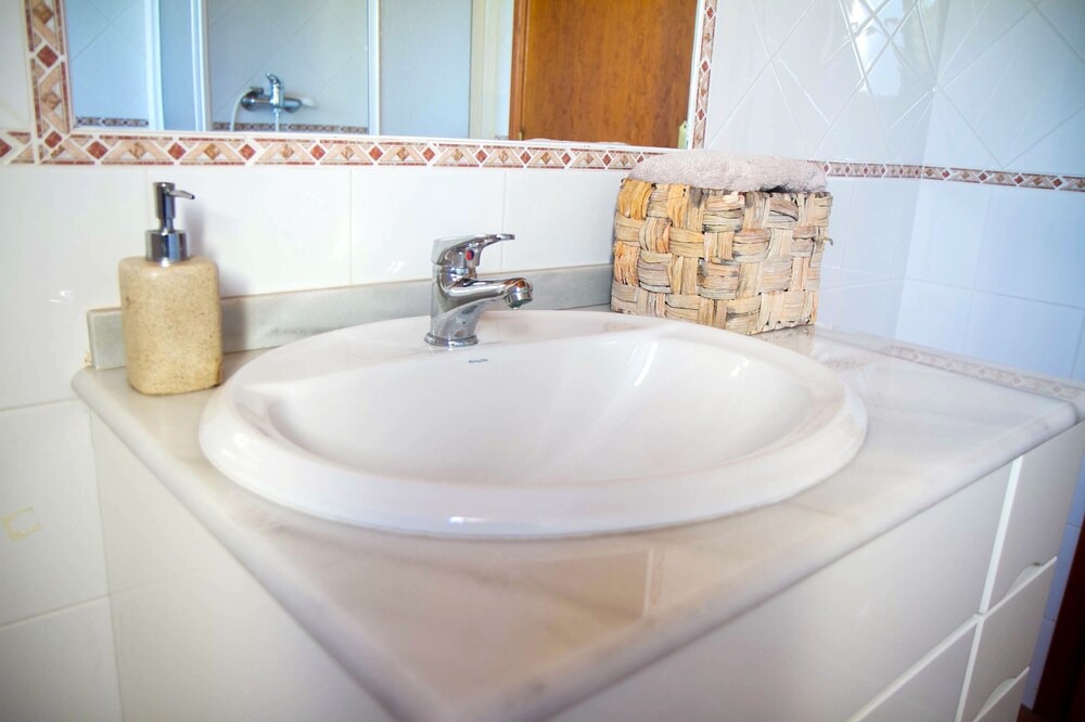 Photo of Bathroom in Aljezur