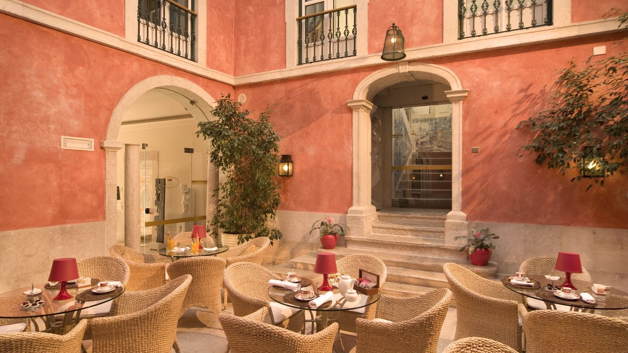 Photo of Patio Balcony in Sao Sebastiao da Pedreira