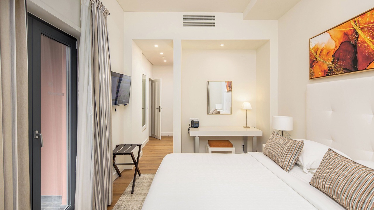 Photo of Bedroom in Cascais