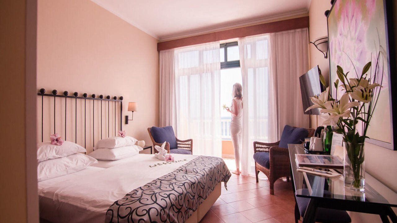 Photo of Bedroom in Canico