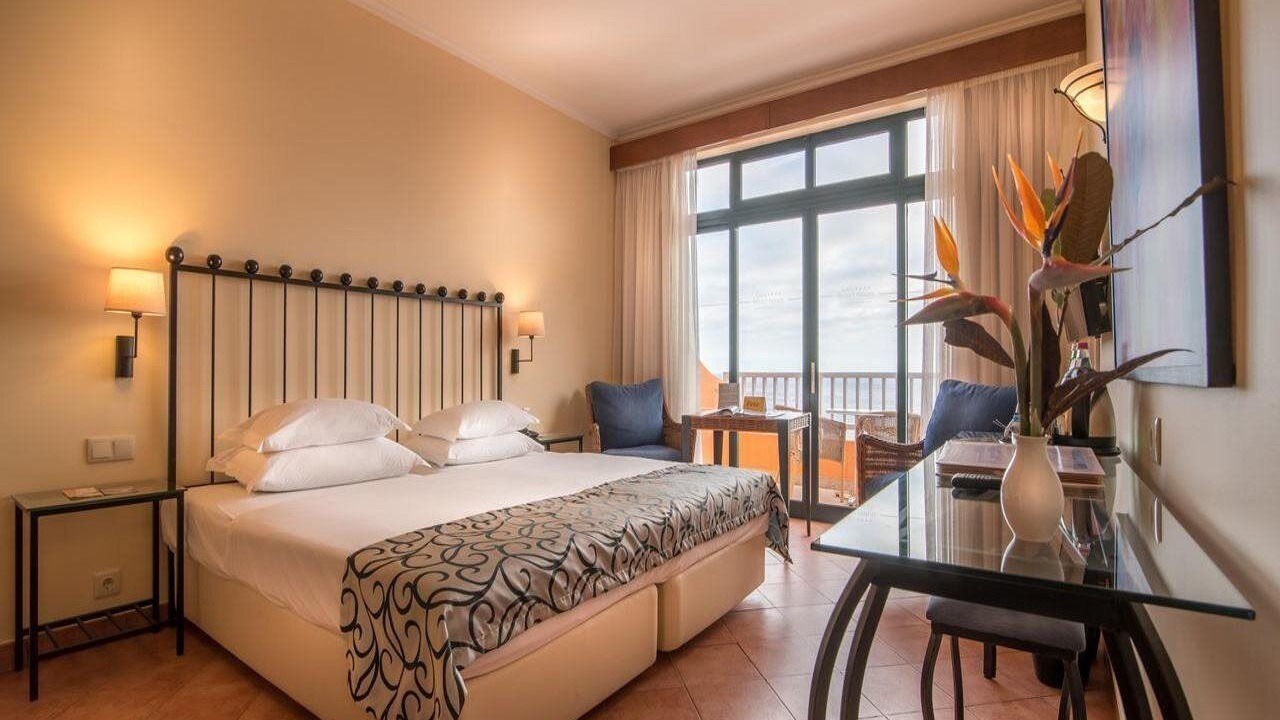 Photo of Bedroom in Canico