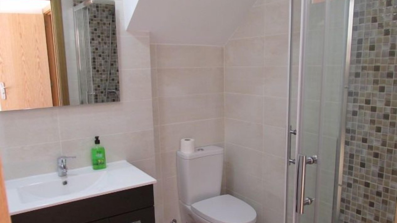 Photo of Bathroom in Corroios