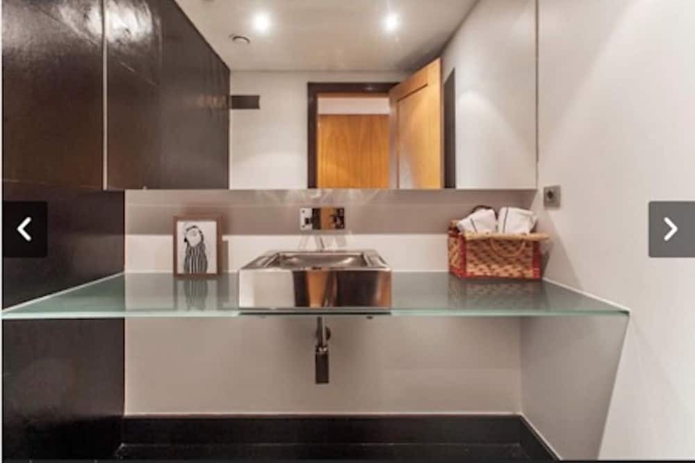 Photo of Bathroom in Parede