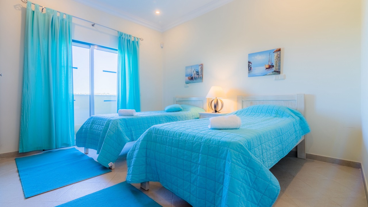 Photo of Bedroom in Figueiral