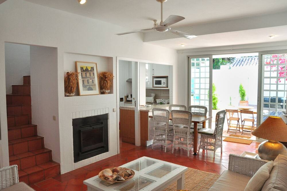 Photo of Livingroom in Guia