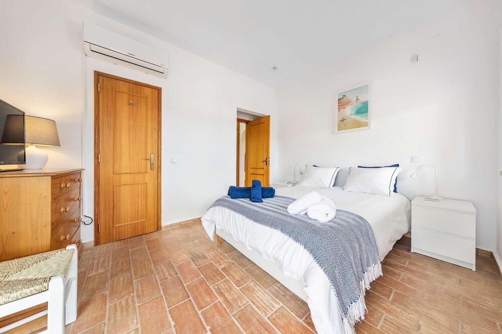 Photo of Bedroom in Gorjoes