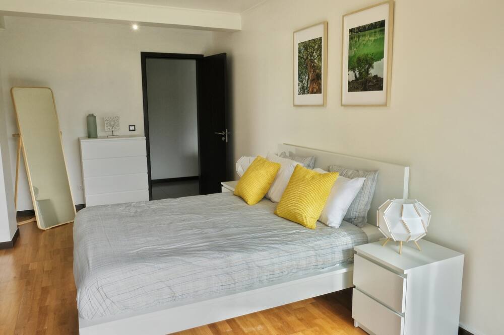 Photo of Bedroom in Capelas