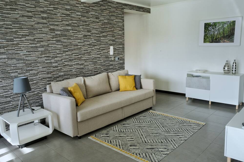Photo of Livingroom in Capelas