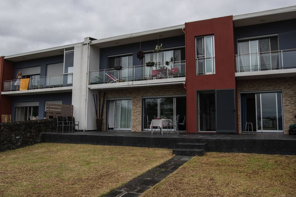 Photo of Outdoor in Capelas