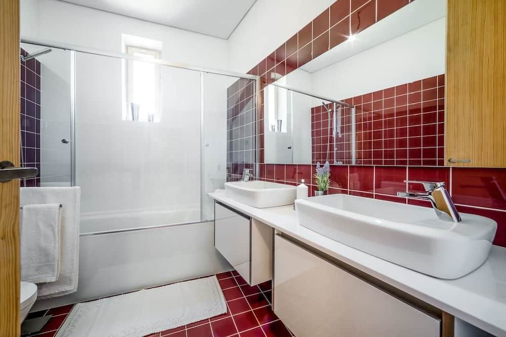 Photo of Bathroom in Cardielos