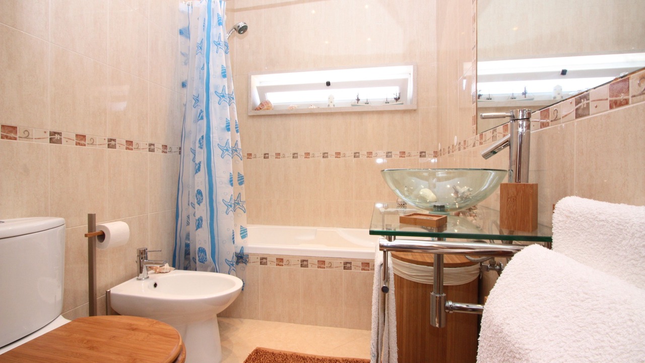 Photo of Bathroom in Aldeia Galega
