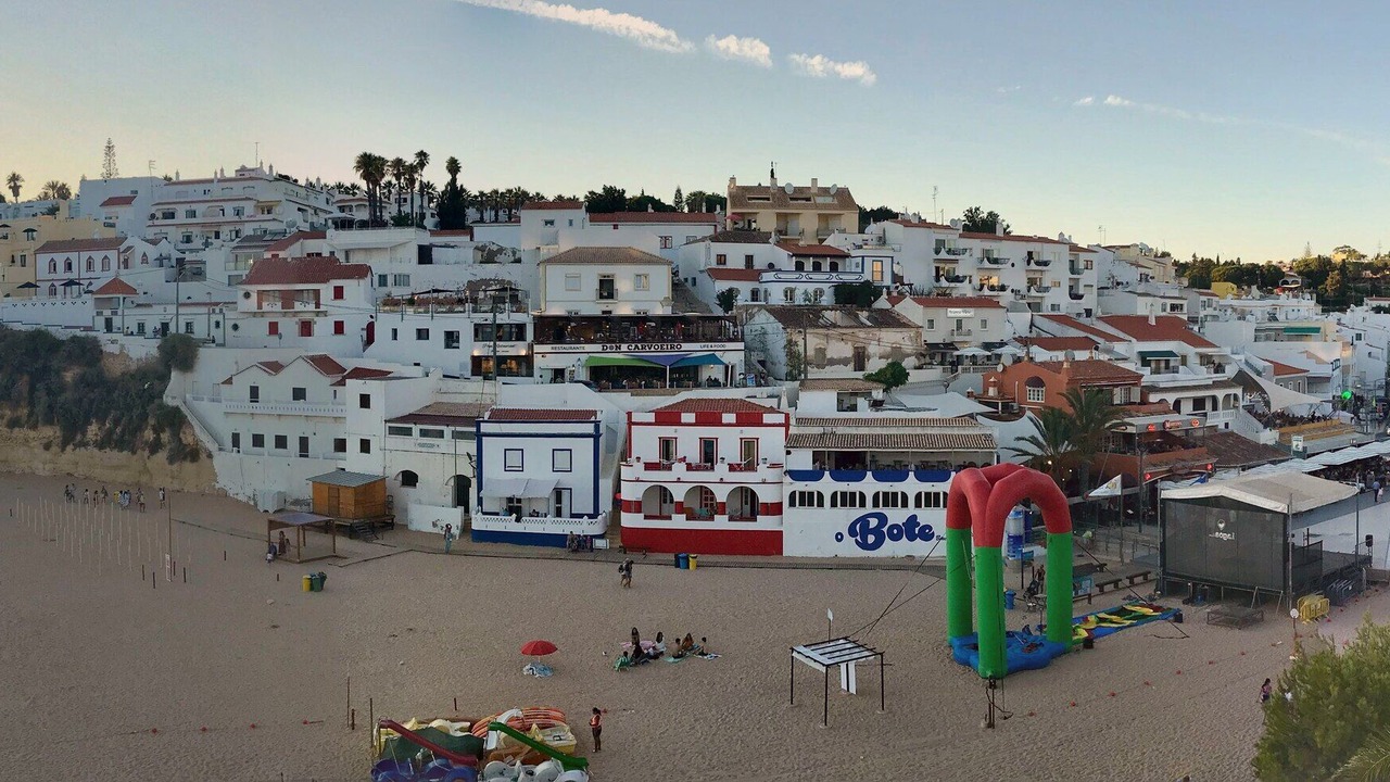 Photo of Others in Estombar