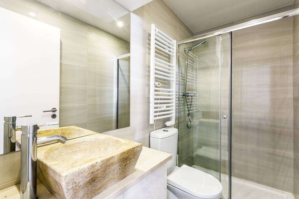 Photo of Bathroom in Loures