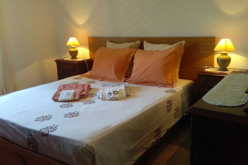 Photo of Bedroom in Mondim de Basto