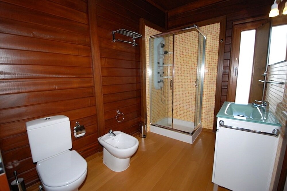 Photo of Bathroom in Casais do Rio