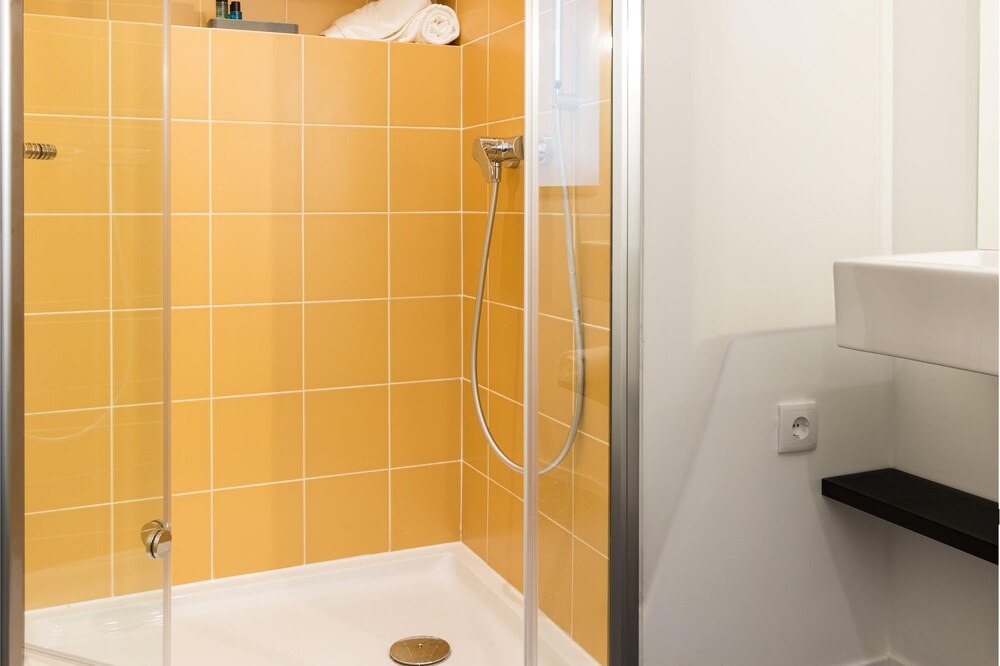 Photo of Bathroom in Coimbra City Centre