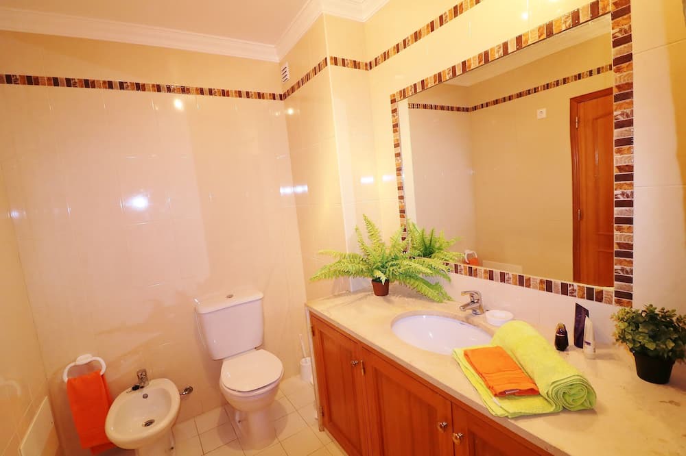 Photo of Bathroom in Vale de Parra