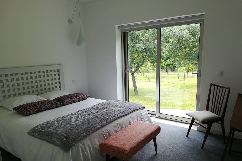 Photo of Bedroom in Alcobaca