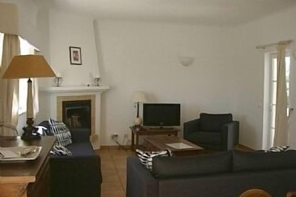 Photo of Livingroom in Budens