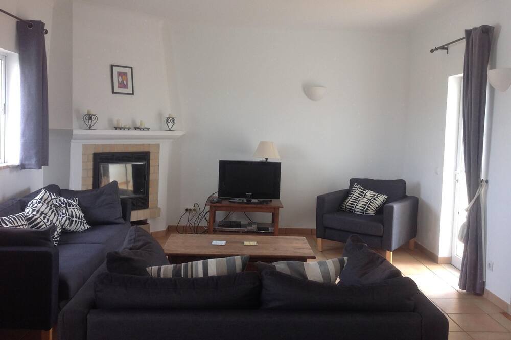 Photo of Livingroom in Budens