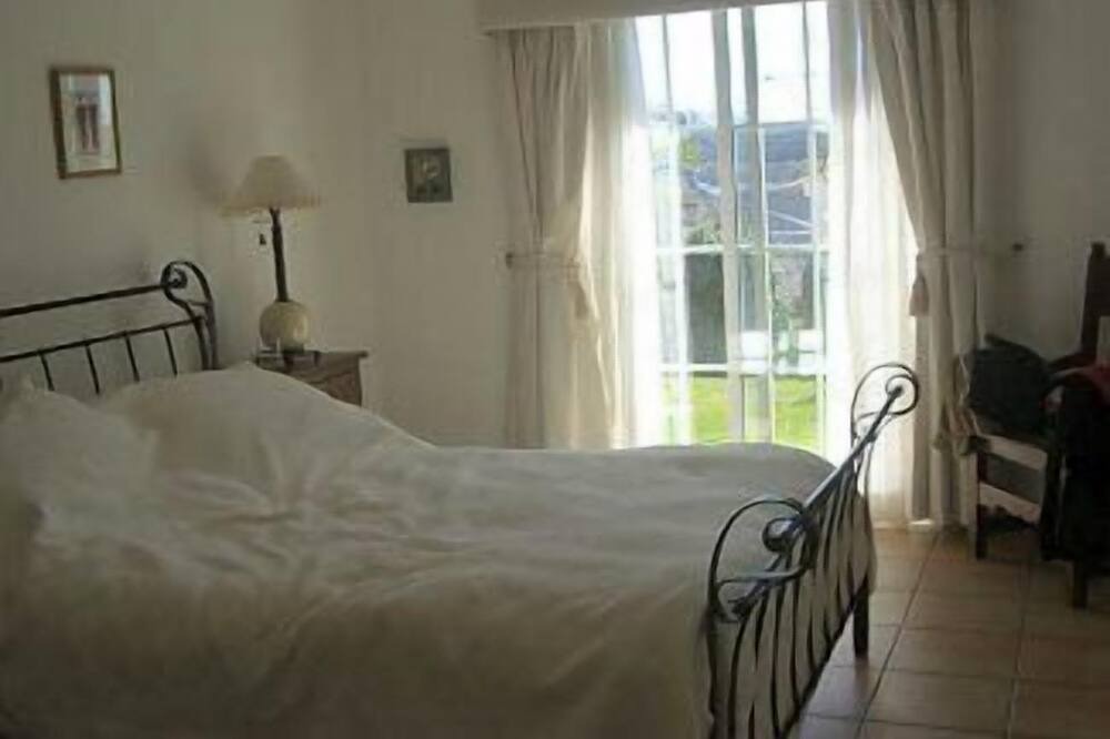 Photo of Bedroom in Budens