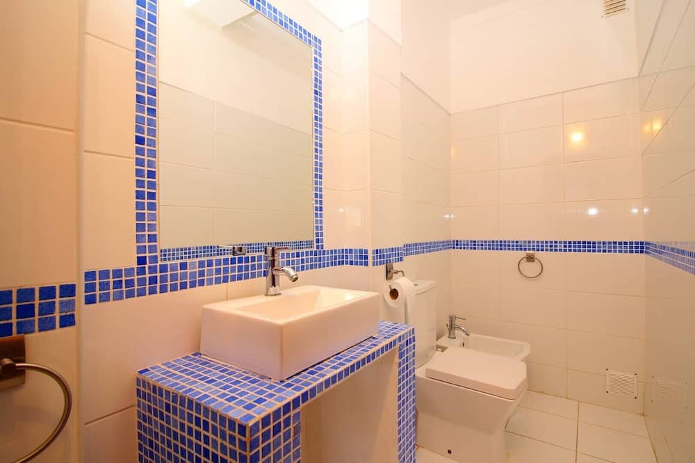 Photo of Bathroom in Parchal