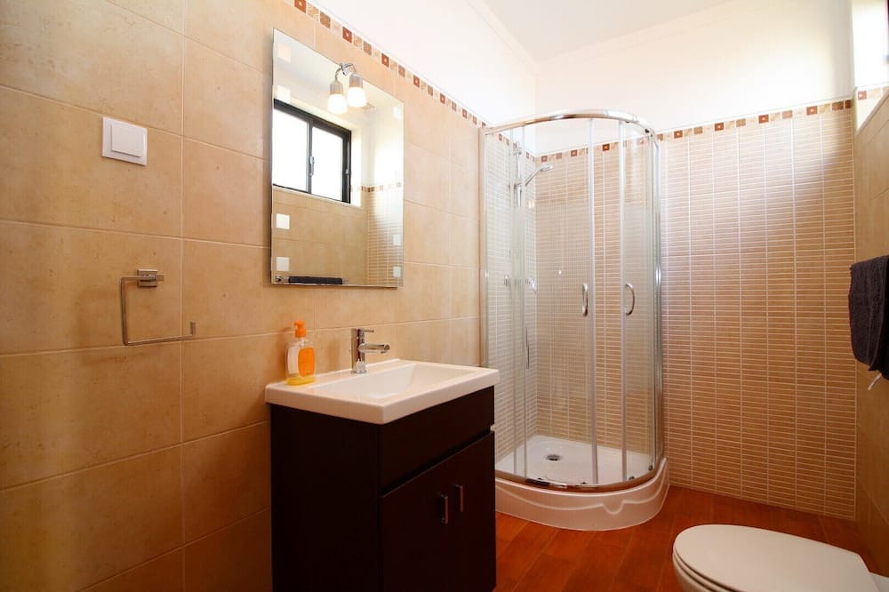 Photo of Bathroom in Parchal