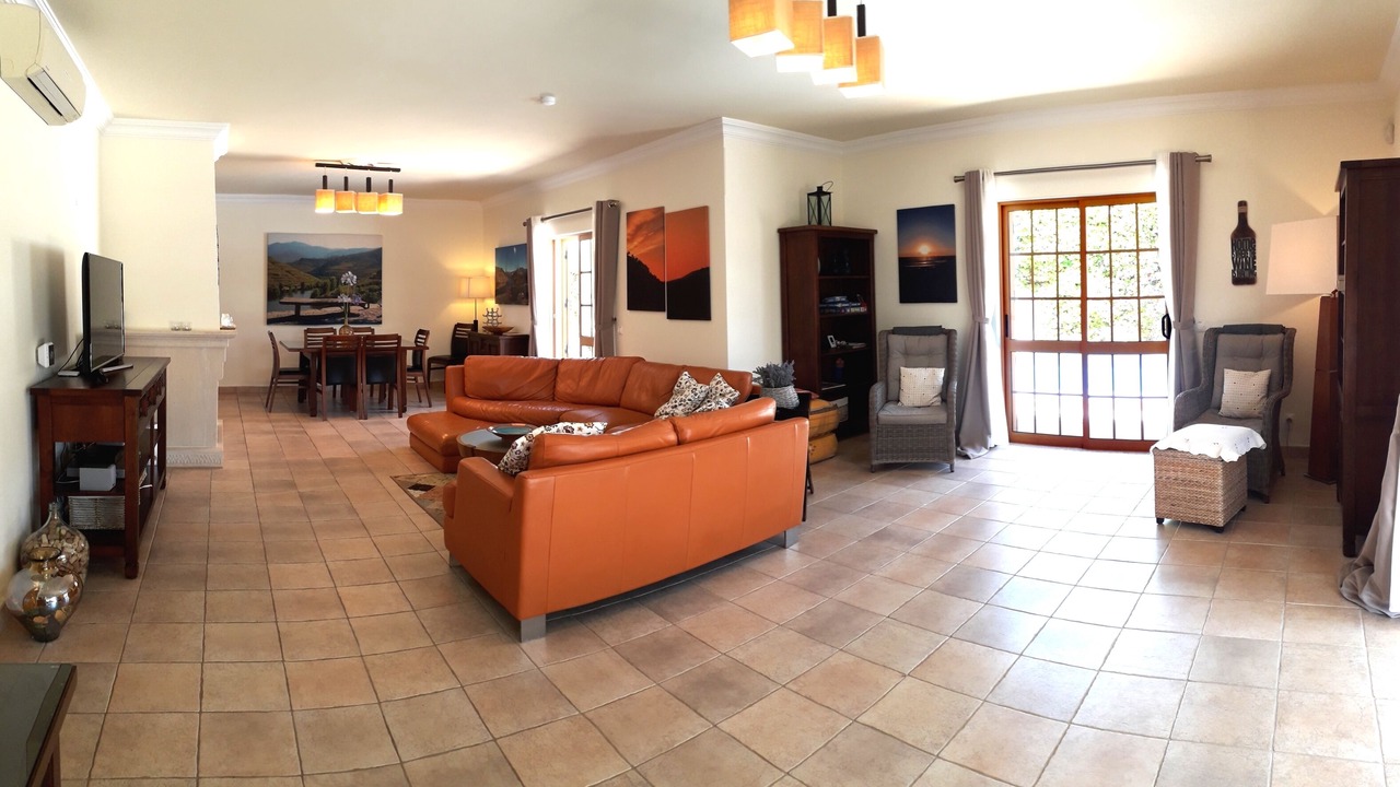 Photo of Livingroom in Alporchinhos