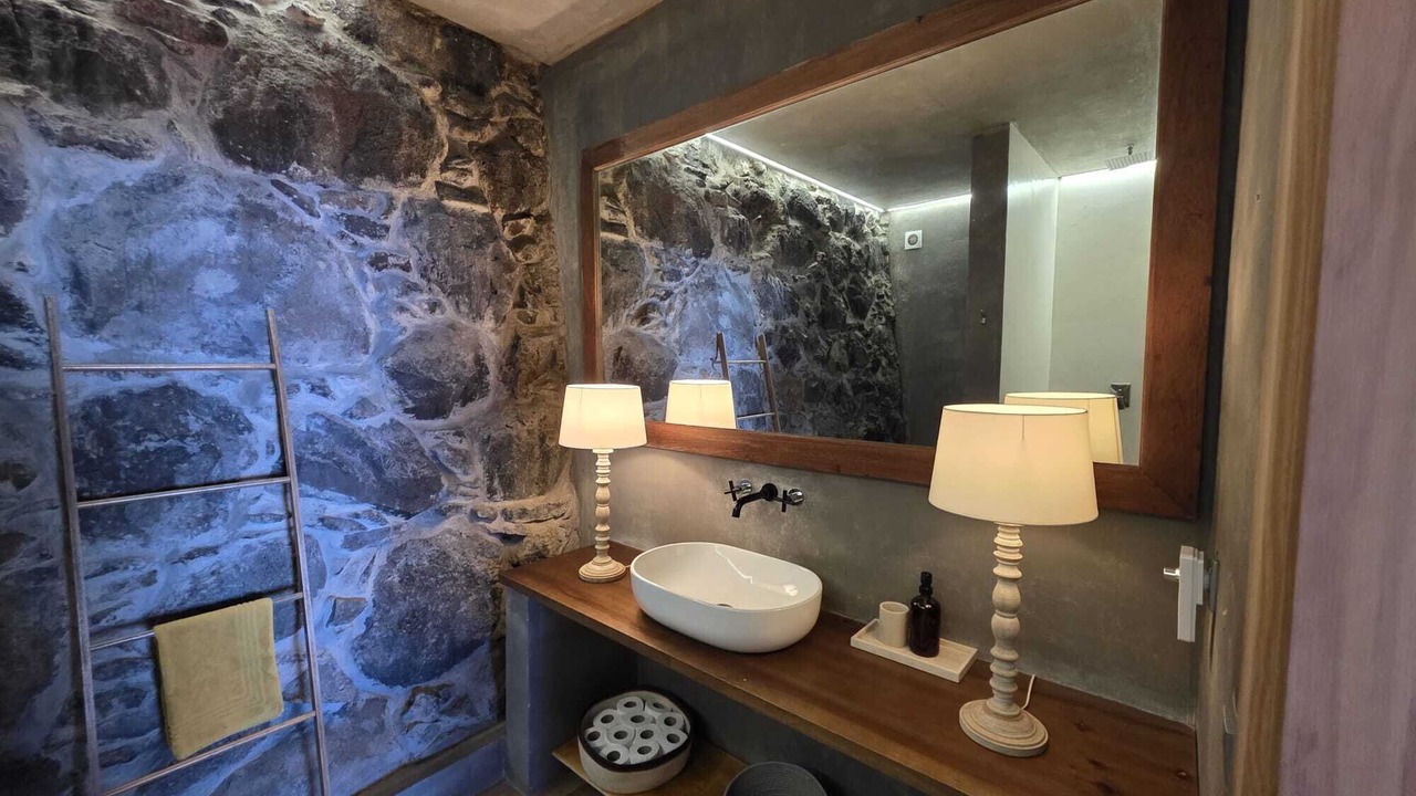 Photo of Bathroom in Lombo do Doutor