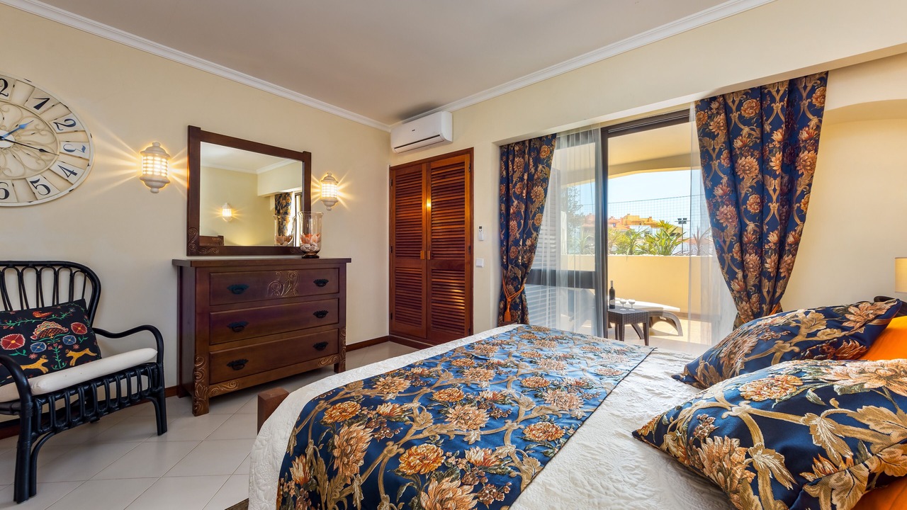 Photo of Bedroom in Correeira