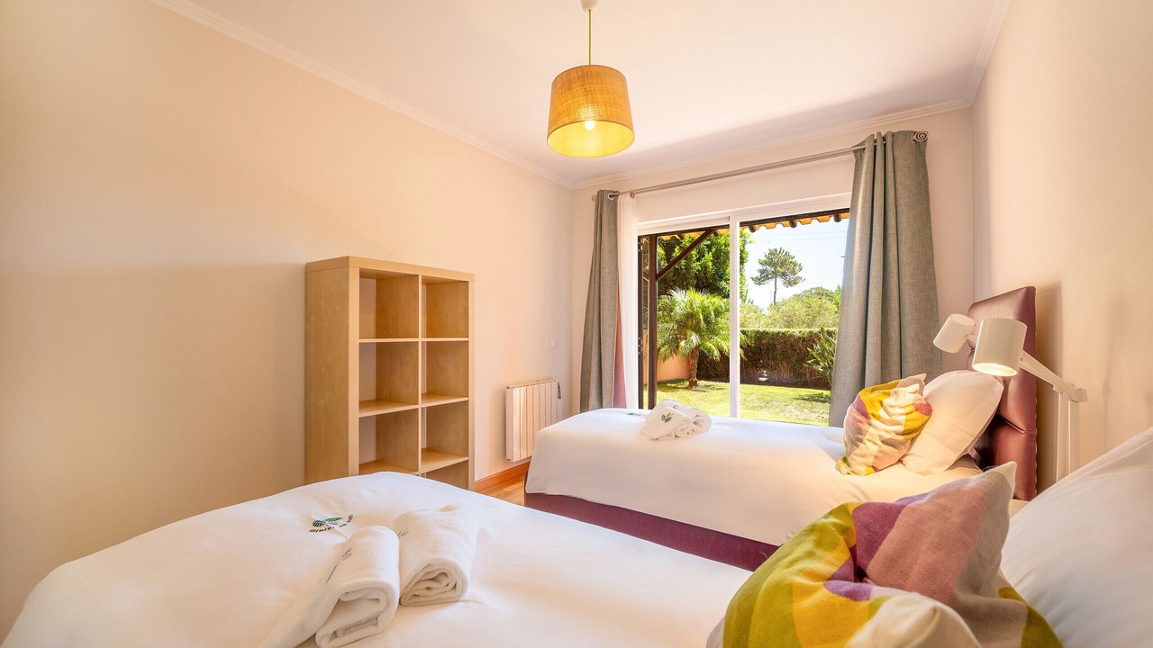 Photo of Bedroom in Charneca de Caparica e Sobreda