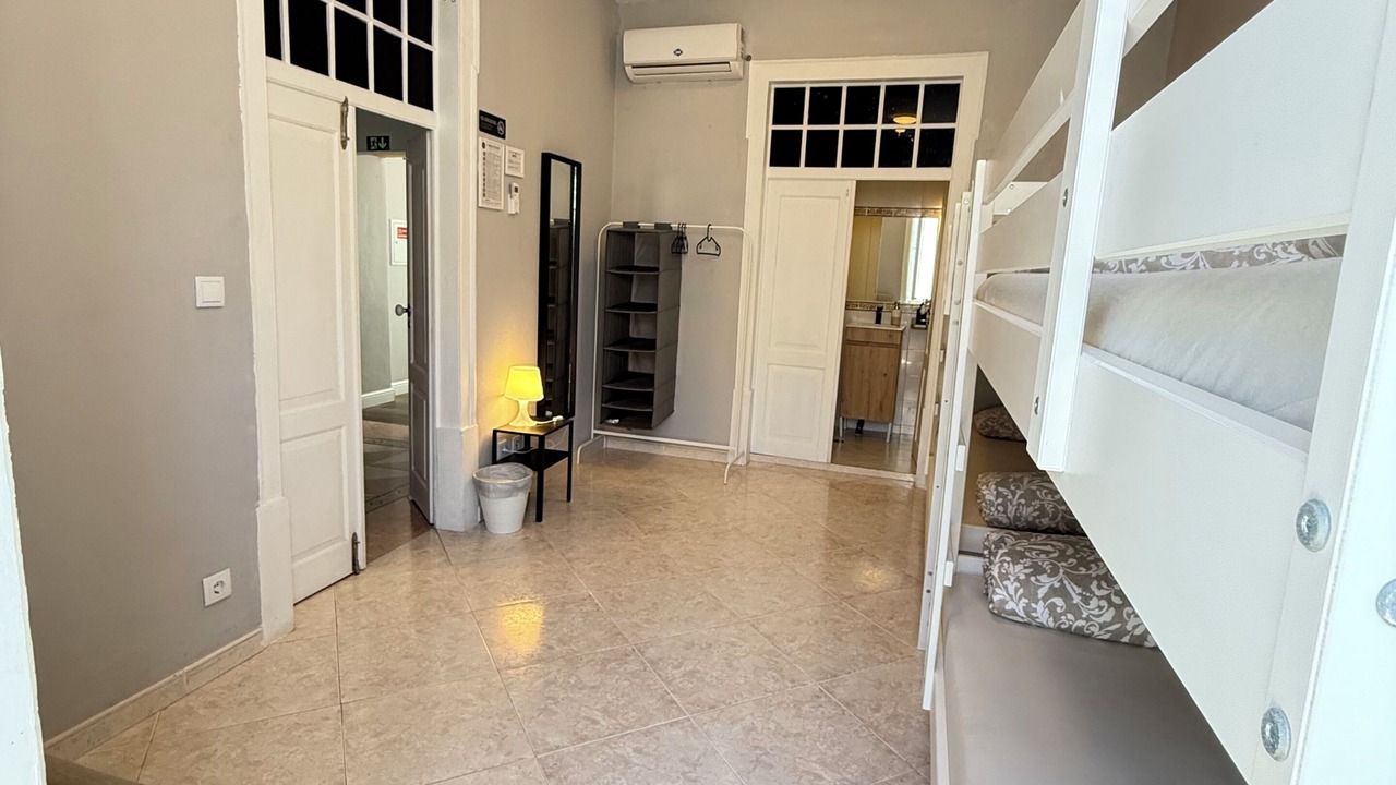 Photo of Bathroom in Faro City Centre