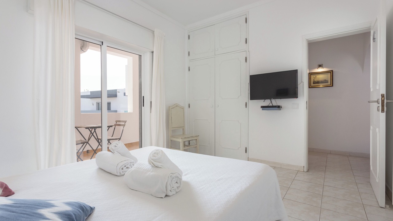 Photo of Bedroom in Faro