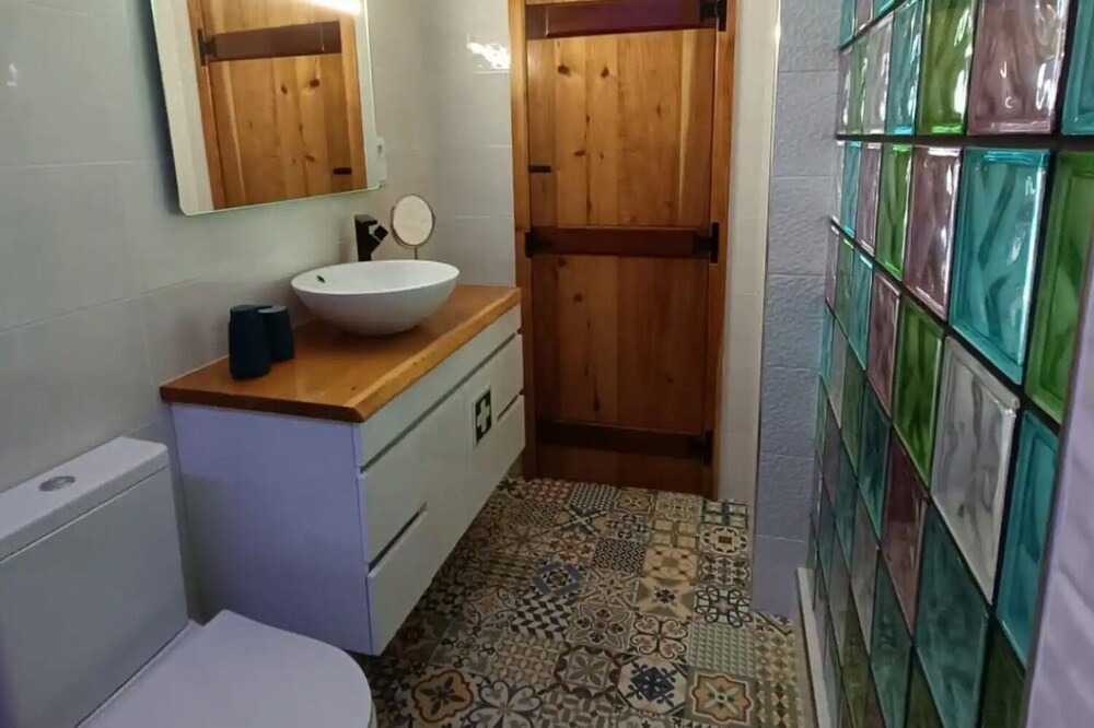 Photo of Bathroom in Angra do Heroismo