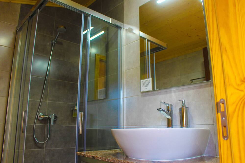 Photo of Bathroom in Gois