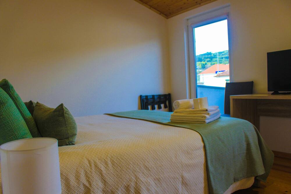 Photo of Bedroom in Gois