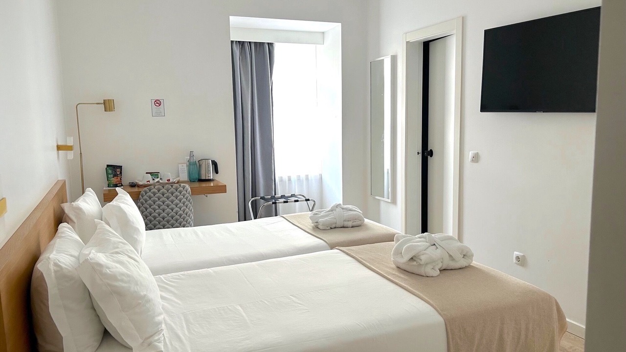 Photo of Bedroom in Setubal