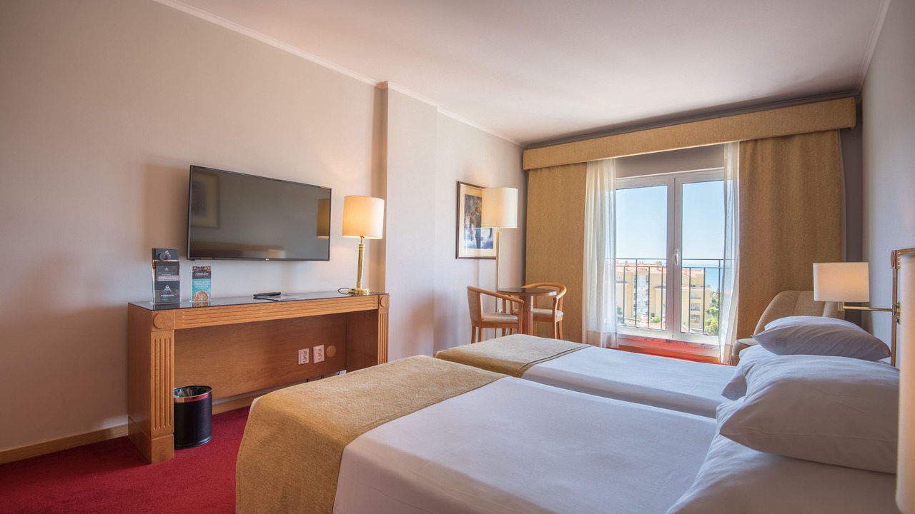 Photo of Bedroom in Estoril