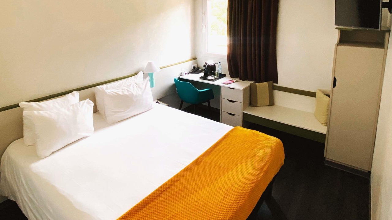 Photo of Bedroom in Santa Maria da Feira