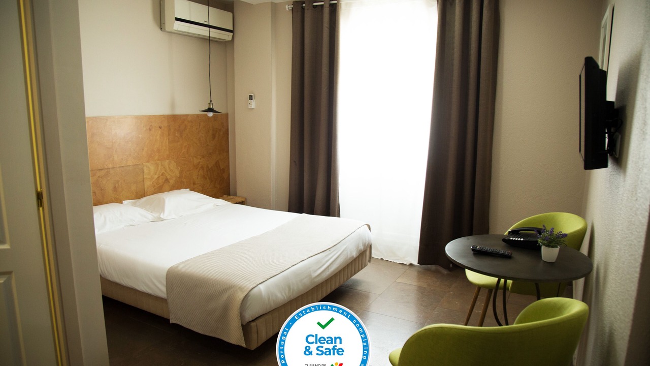 Photo of Bedroom in Setubal