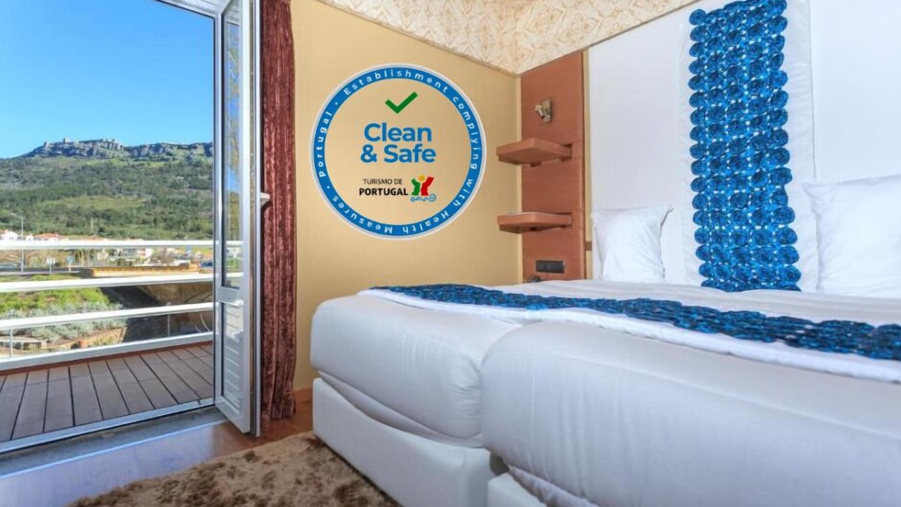 Photo of Bedroom in Portagem