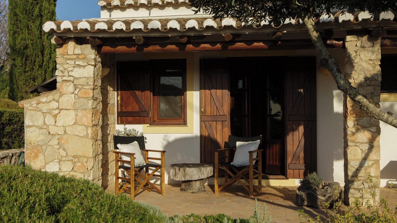 Photo of Patio Balcony in Tunes