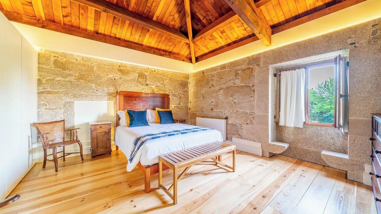 Photo of Bedroom in Folgosa