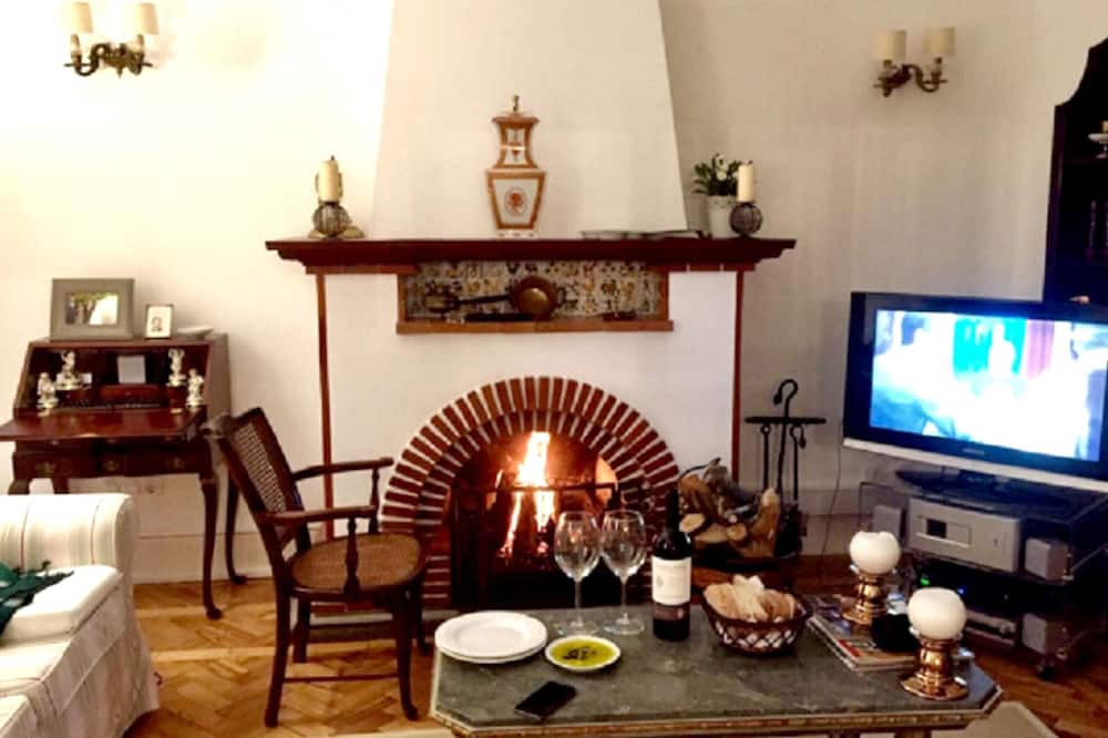 Photo of Livingroom in Praia do Ribatejo